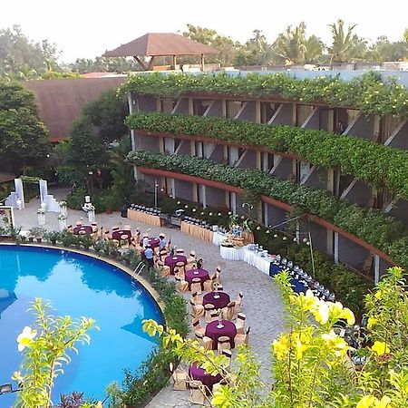 Uday Suites - The Airport Hotel Thiruvananthapuram Exteriér fotografie