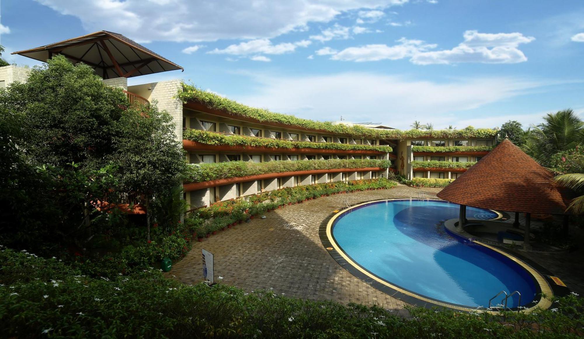 Uday Suites - The Airport Hotel Thiruvananthapuram Exteriér fotografie