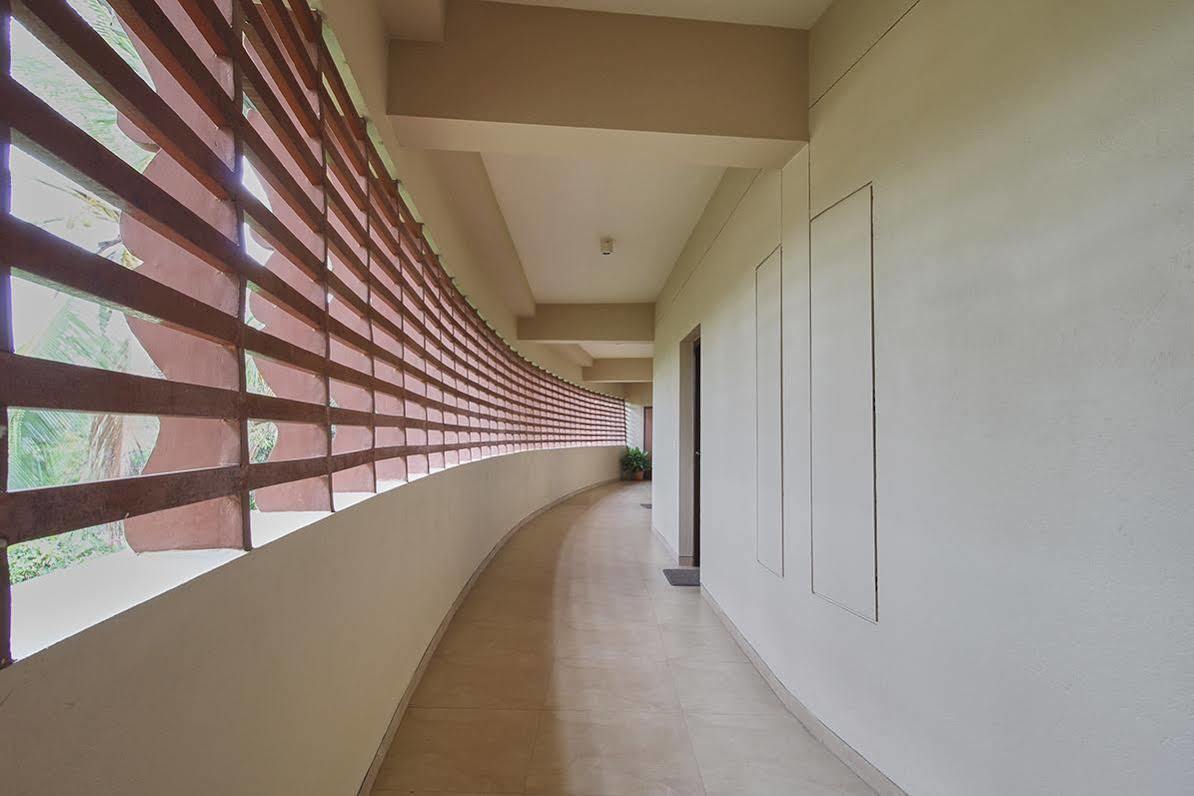 Uday Suites - The Airport Hotel Thiruvananthapuram Exteriér fotografie